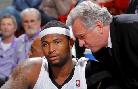 被球迷群起 被球迷群起