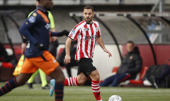 1年的长约 1年的长约