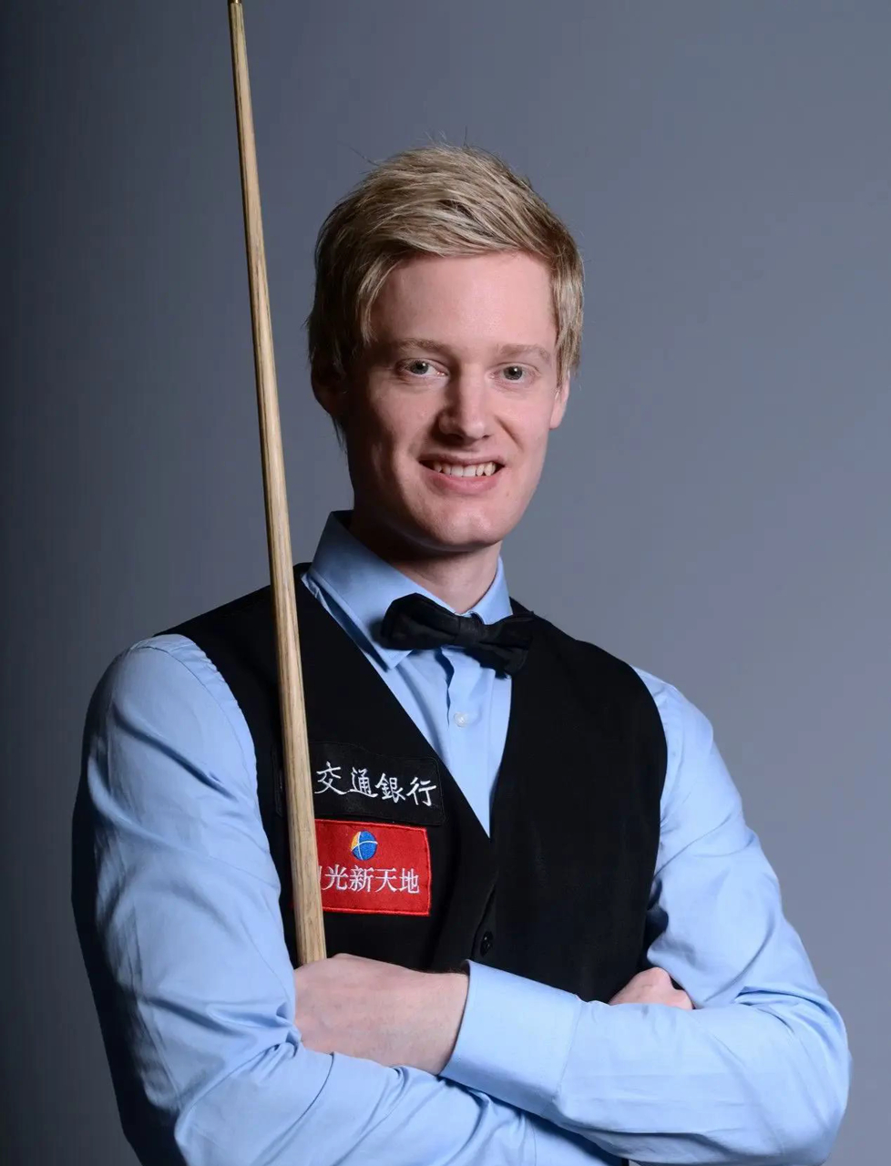 率回应显然 率回应显然