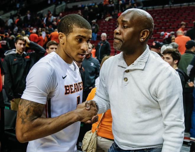 七人七球碾压布雷斯特 PSG狂胜晋级欧冠16强.