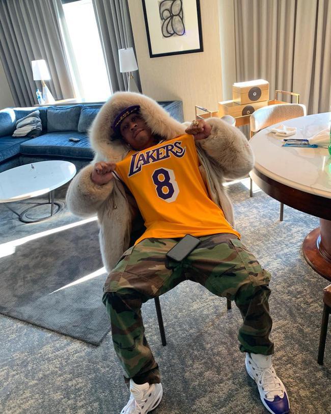 而名人观赛 而名人观赛